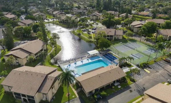 313 Pine Ridge Circle C-2, Greenacres, FL 33463