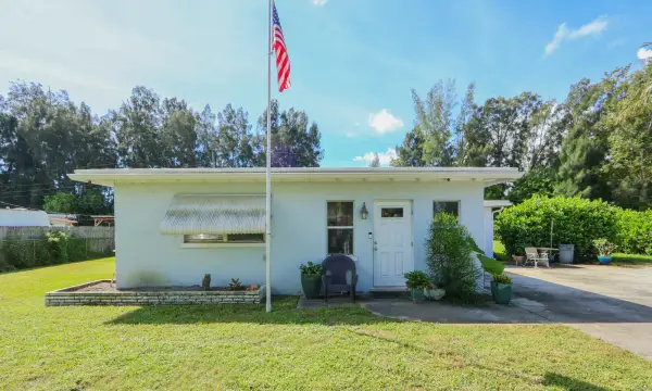2708 Cherokee Court, West Palm Beach, FL 33406