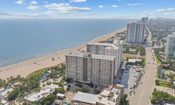 133 N Pompano Beach Boulevard Ph-11, Pompano Beach, FL 33062
