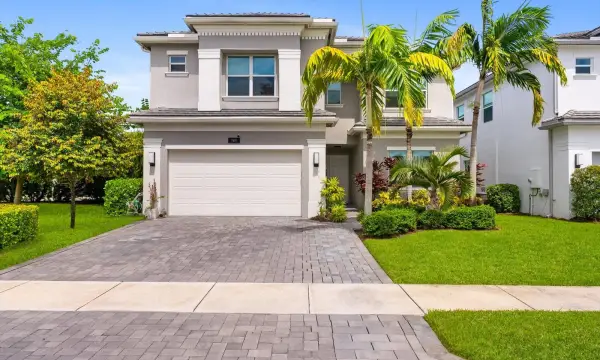 7619 Francisca Club Lane, Delray Beach, FL 33446