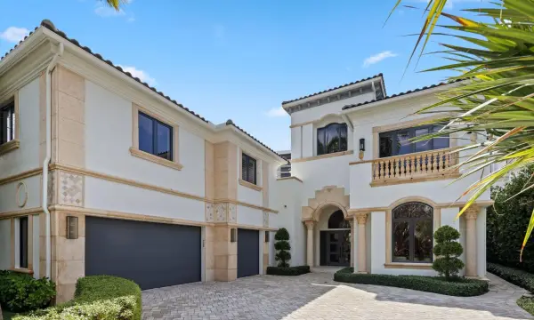 1010 Grand Court, Highland Beach, FL 33487