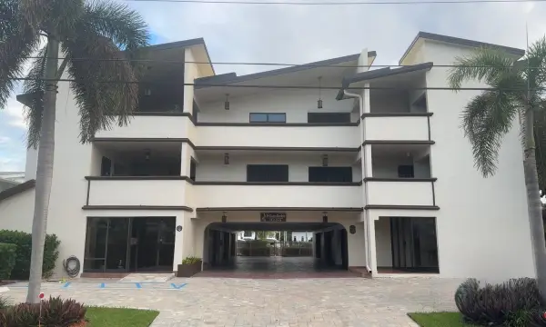 3208 SE 12th Street 301, Pompano Beach, FL 33062