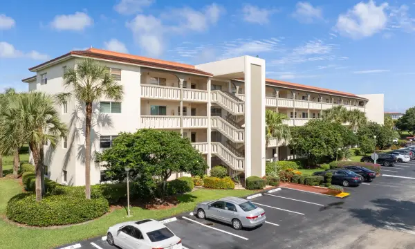 1503 Cayman Way B1, Coconut Creek, FL 33066