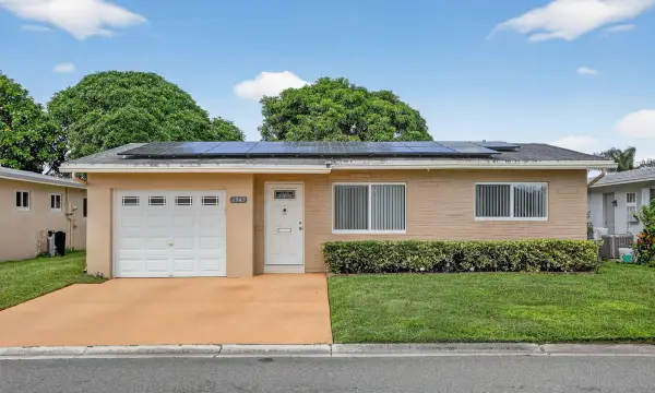 6945 NW 14th Street, Margate, FL 33063