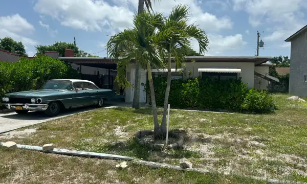 7785 Loomis Street, Lake Worth, FL 33462