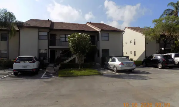 7674 Tahiti Lane 106, Lake Worth, FL 33467