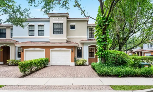 247 W Chrystie Circle, Delray Beach, FL 33484