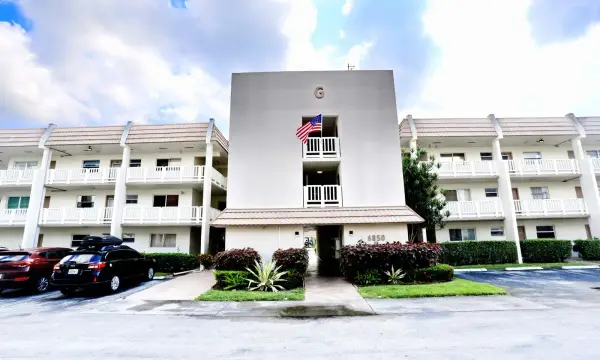6850 Royal Palm Boulevard 211g, Margate, FL 33063