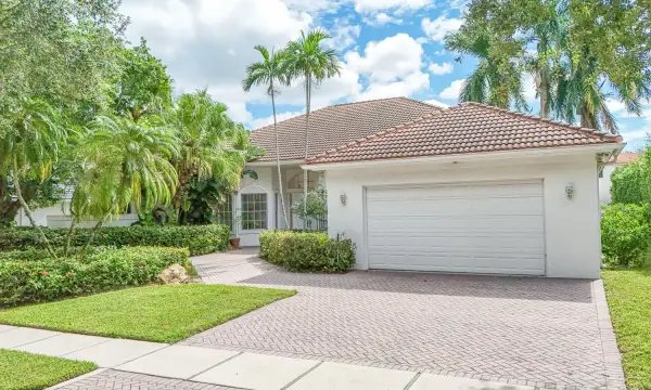 5768 Harrington Way, Boca Raton, FL 33496