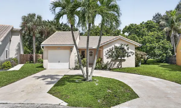 6181 Country Fair Circle, Boynton Beach, FL 33437