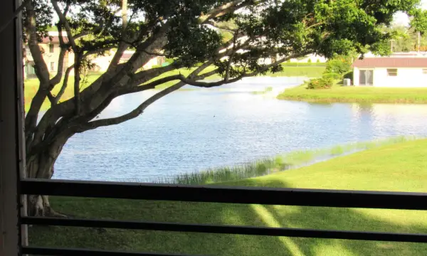140 Lake Nancy Lane 216, West Palm Beach, FL 33411