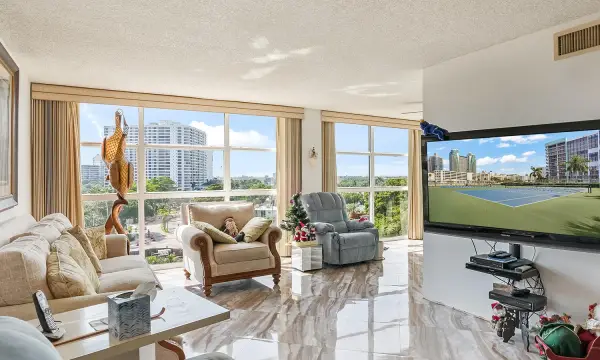 600 Parkview Drive 703, Hallandale Beach, FL 33009