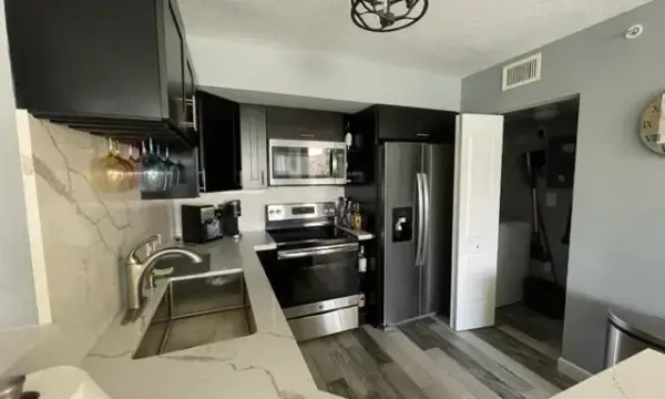 110 Villa Circle 110, Boynton Beach, FL 33435