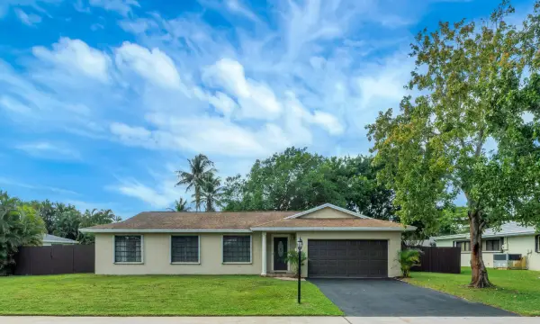 6030 SW 8th Court, Plantation, FL 33317