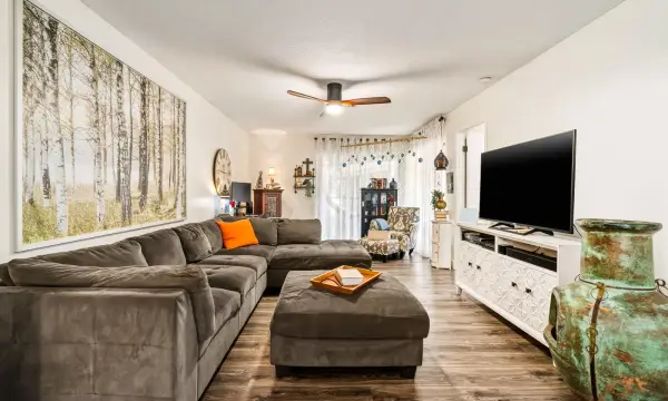 9511 NW 2nd Place, Coral Springs, FL 33071