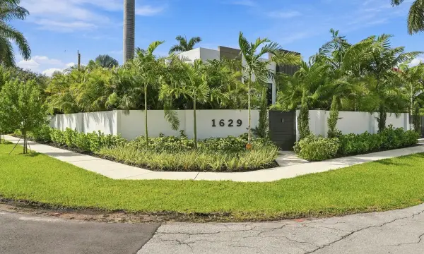 1629 NE 1st Avenue, Fort Lauderdale, FL 33305