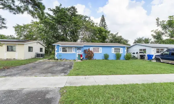 7207 SW 4th Court, North Lauderdale, FL 33068
