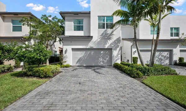 4886 Navali Drive, Wellington, FL 33467