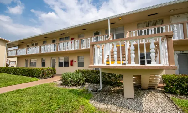 231 Chatham K 231, West Palm Beach, FL 33417