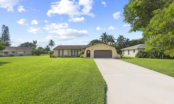 4232 Althea Way, Palm Beach Gardens, FL 33410