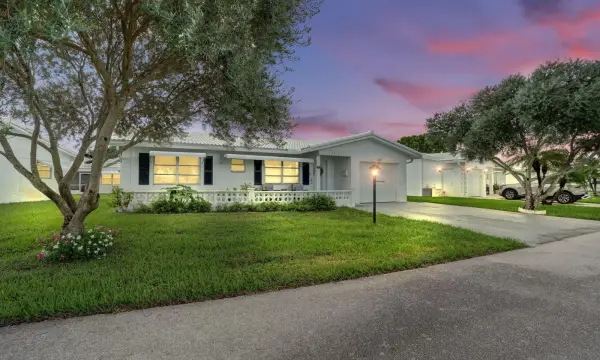 2012 SW 18th Drive, Boynton Beach, FL 33426