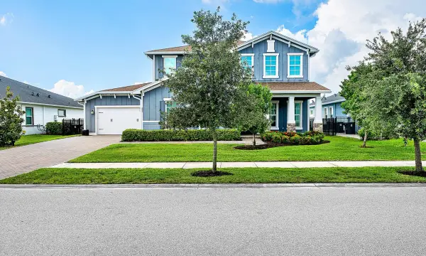 865 Hookline Circle, Loxahatchee, FL 33470