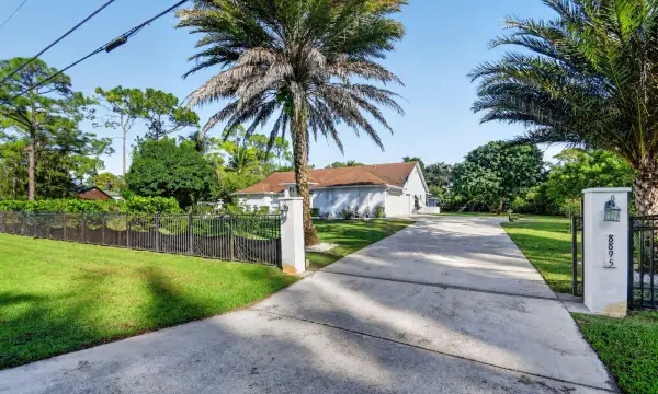 8895 Palomino Drive, Lake Worth, FL 33467