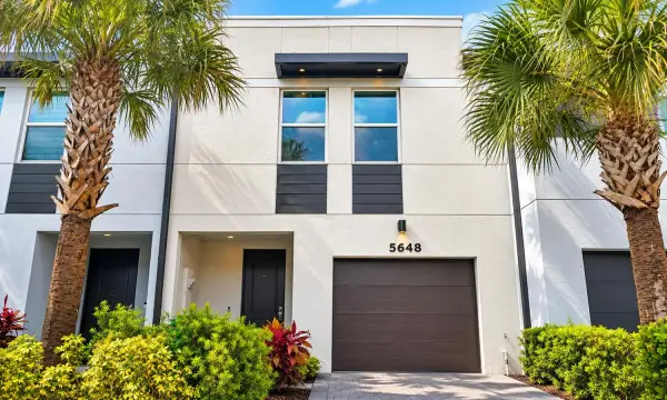 5648 Mentmore Drive, Mangonia Park, FL 33407