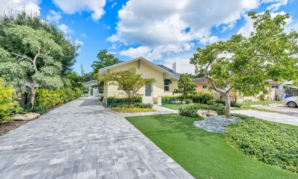 216 NE 23rd Avenue, Pompano Beach, FL 33062