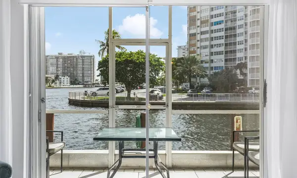 2600 Diana Drive 107, Hallandale Beach, FL 33009