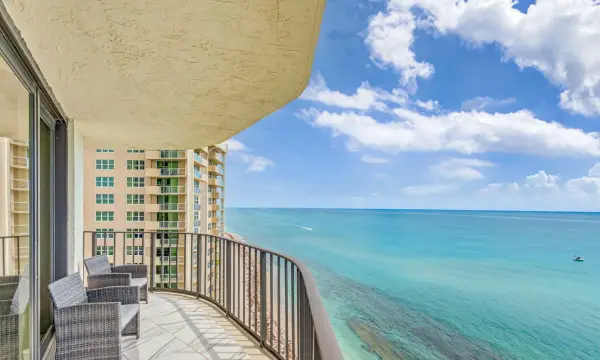 5420 N Ocean Drive 1401, Singer Island, FL 33404