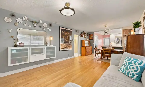 1125 NW 30th Court 9, Wilton Manors, FL 33311