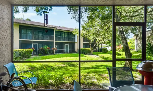 9505 NW 2nd Place, Coral Springs, FL 33071