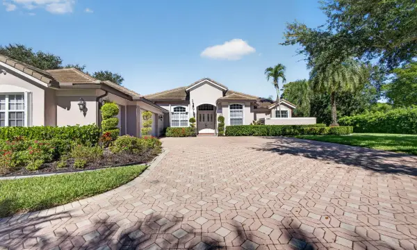 11880 Torreyanna Circle, Palm Beach Gardens, FL 33412