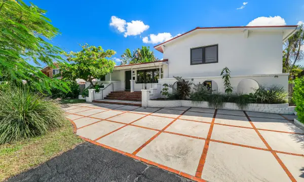 2408 NE 17th Terrace, Wilton Manors, FL 33305