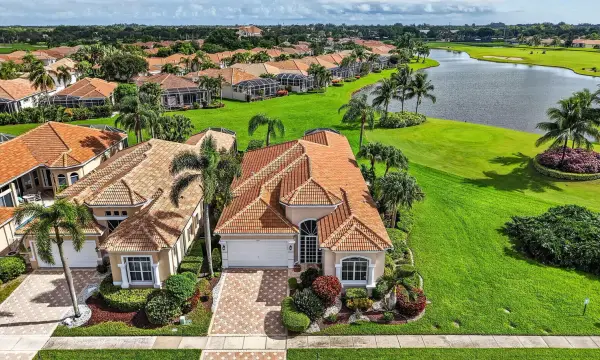 7038 Fairway Lakes Drive, Boynton Beach, FL 33472