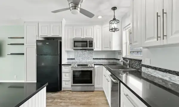 721 Lori Drive 206, Palm Springs, FL 33461