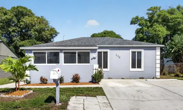 840 W 2nd Street, Riviera Beach, FL 33404