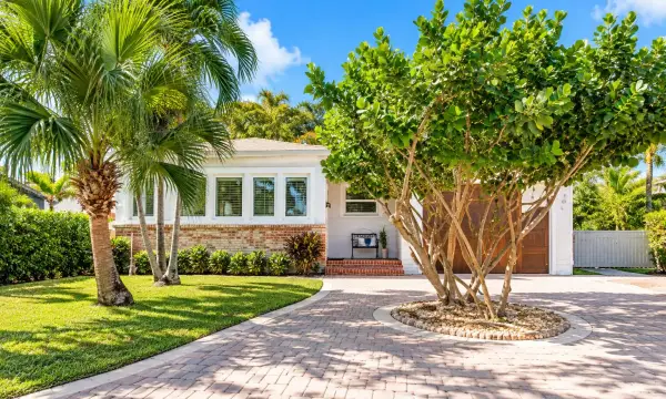 421 N Ocean Breeze, Lake Worth Beach, FL 33460