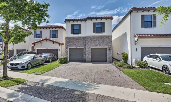 4009 Sequoia Place, Riviera Beach, FL 33410