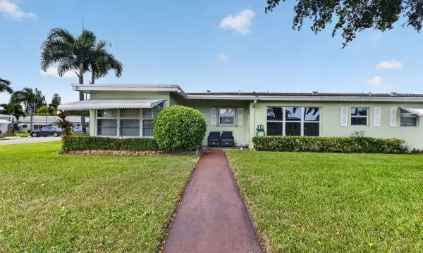 211 Country Lane A, Boynton Beach, FL 33435