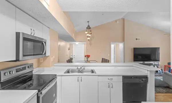 3874 Lyons Road 305-6, Coconut Creek, FL 33073