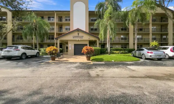 1000 SW 128th Terrace 410v, Pembroke Pines, FL 33027