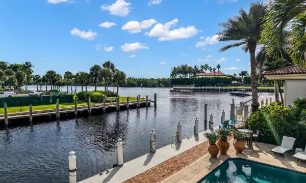 1014 Grand Court, Highland Beach, FL 33487
