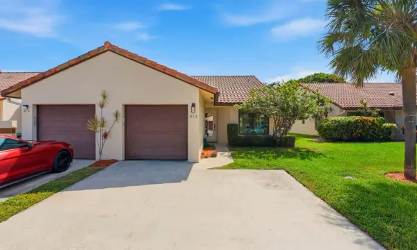 414 Buttonwood Place, Boca Raton, FL 33431