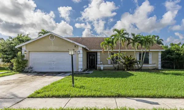 8800 Placid Terrace, Lake Worth, FL 33467