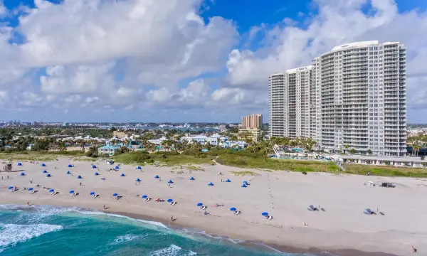 2700 N Ocean Drive 306b, Singer Island, FL 33404