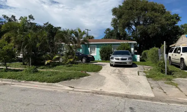 386 W 15th Street, Riviera Beach, FL 33404