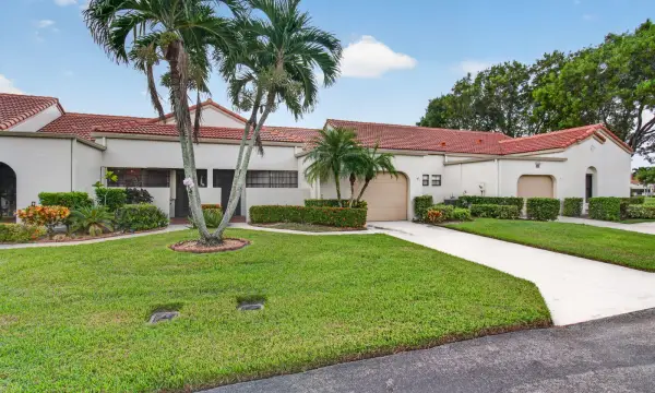 5887 Parkwalk Circle W, Boynton Beach, FL 33472