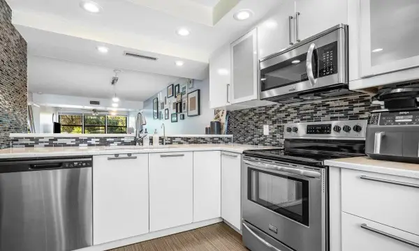 6121 Balboa Circle 103, Boca Raton, FL 33433